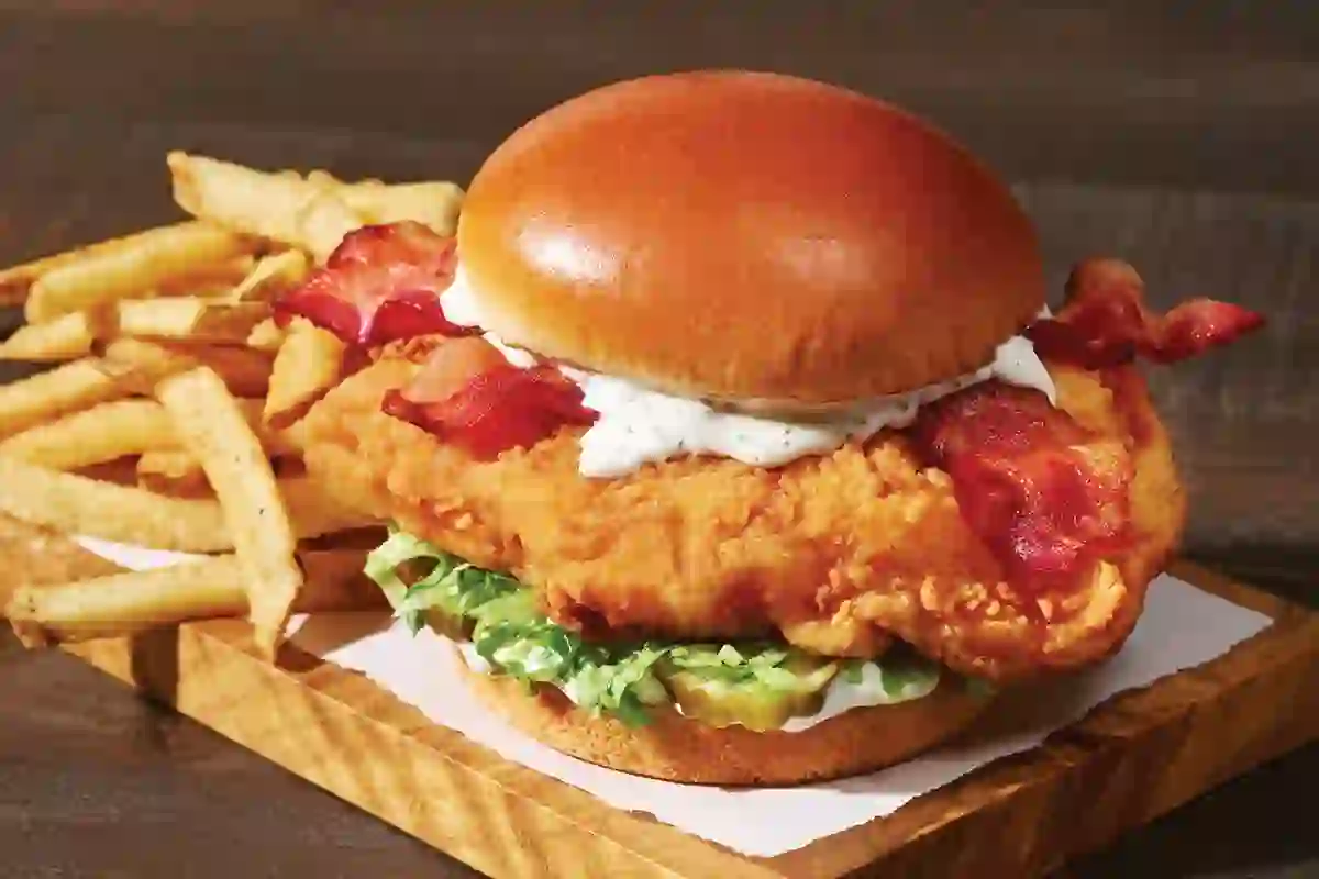 Applebee's Bacon Ranch Chicken Sandwich