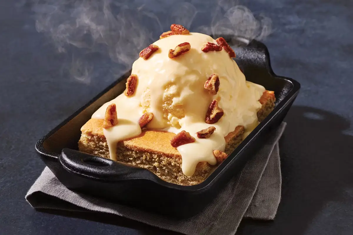 Applebee's Sizzlin’ Butter Pecan Blondie